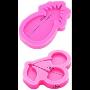 2PCS Glossy Shiny Cute Mini Fruit Pineapple aCherry Group Badge Reel Keychain